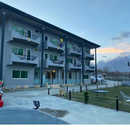 Eat And Read Hotel Skardu Ngoại thất bức ảnh