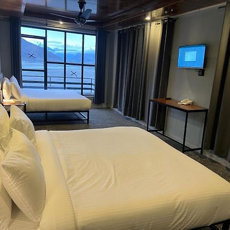 Eat And Read Hotel Skardu Ngoại thất bức ảnh