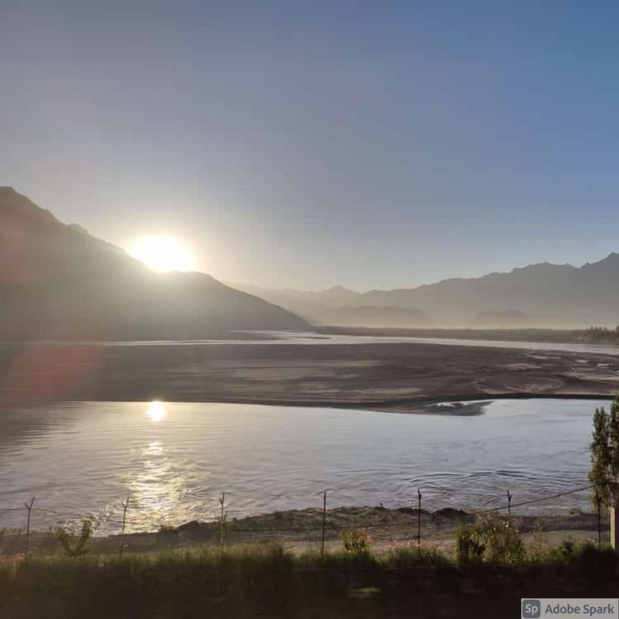 Eat And Read Hotel Skardu Ngoại thất bức ảnh