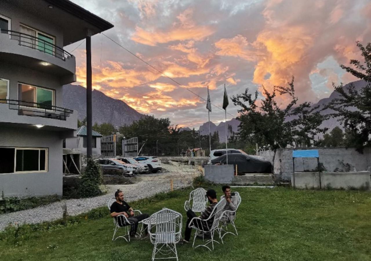 Eat And Read Hotel Skardu Ngoại thất bức ảnh