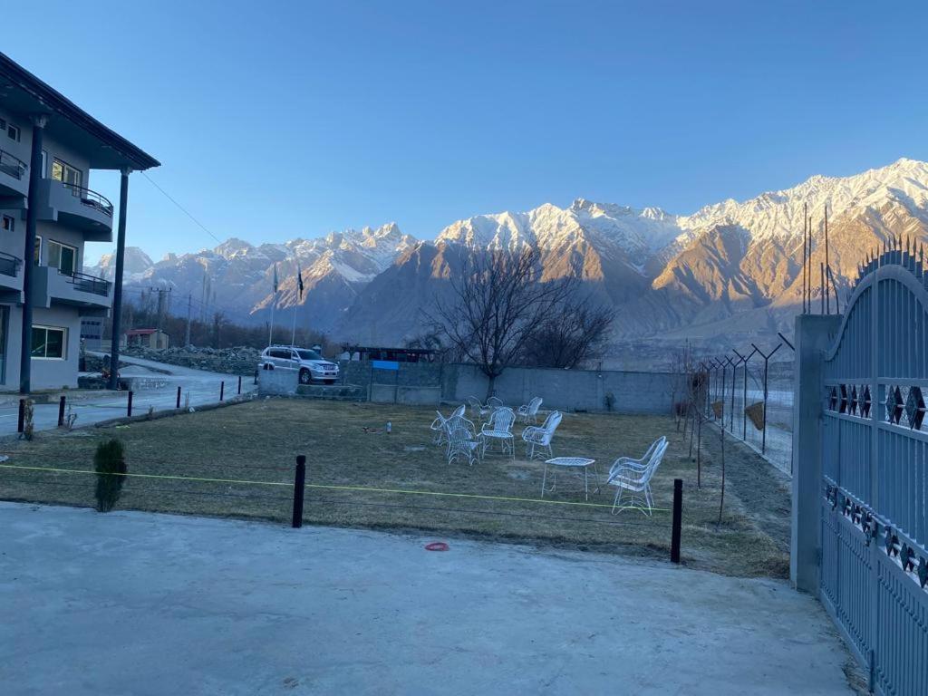 Eat And Read Hotel Skardu Ngoại thất bức ảnh