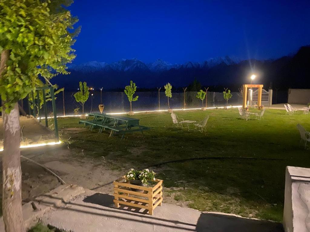 Eat And Read Hotel Skardu Ngoại thất bức ảnh