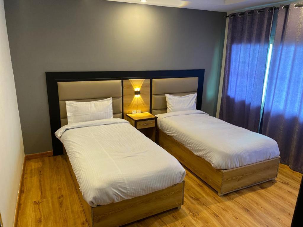 Eat And Read Hotel Skardu Ngoại thất bức ảnh