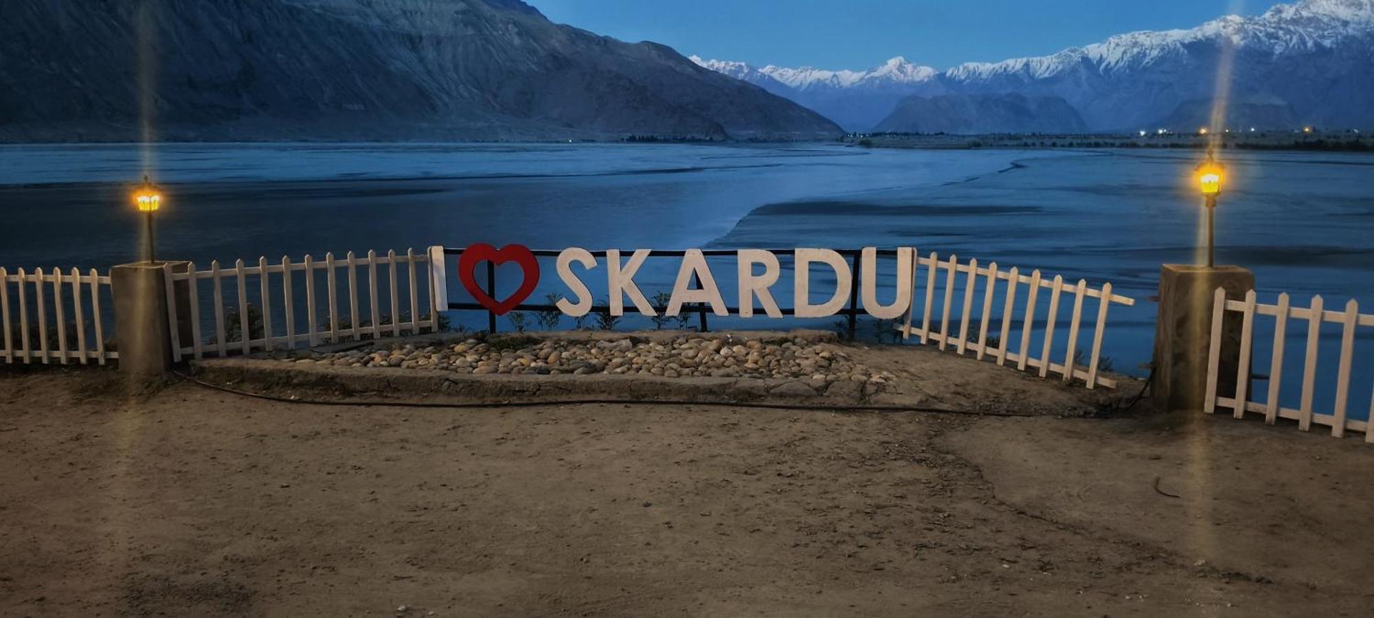 Eat And Read Hotel Skardu Ngoại thất bức ảnh